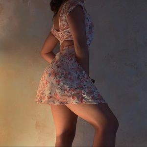 FLORAL DRESS (WETSEAL)